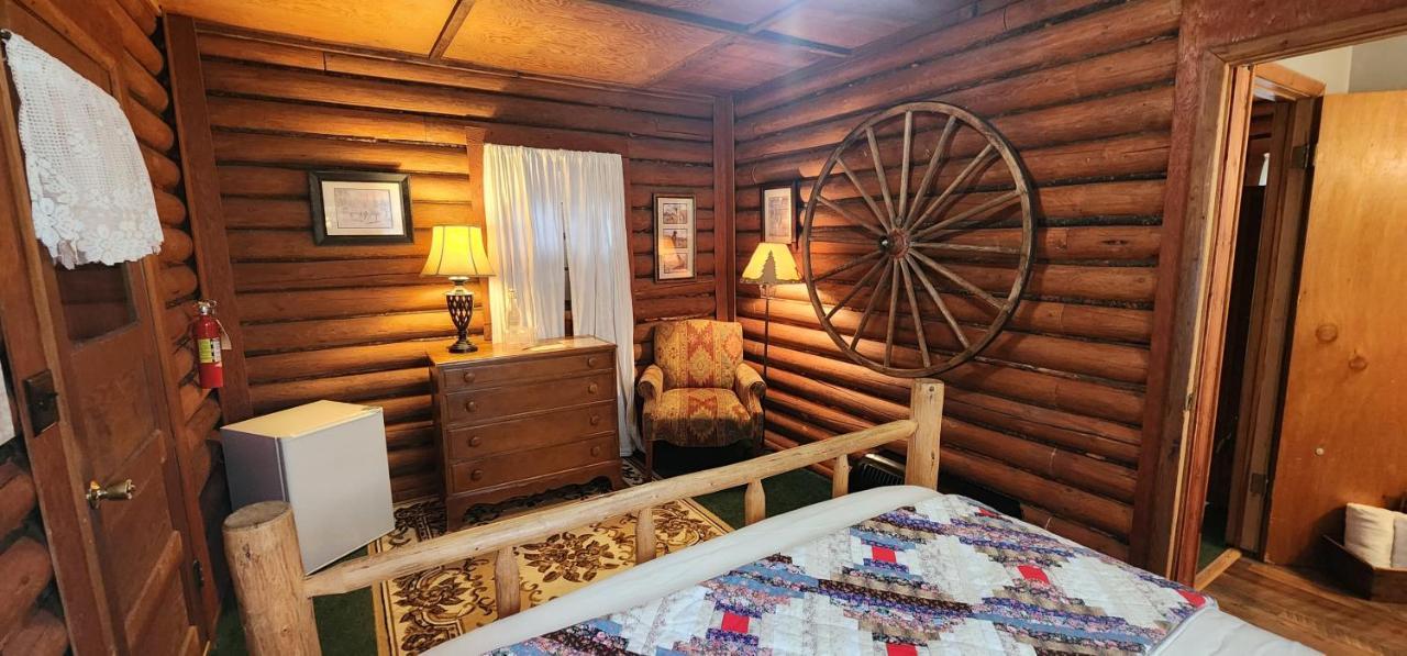 Bear Creek Ranch Bed & Breakfast Essex Экстерьер фото