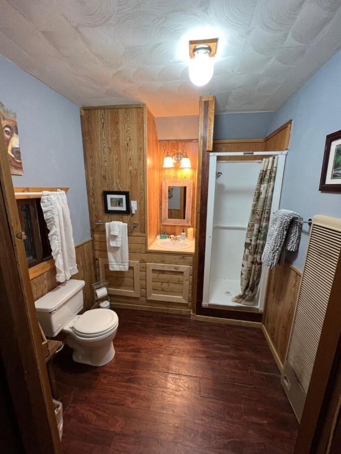 Bear Creek Ranch Bed & Breakfast Essex Экстерьер фото