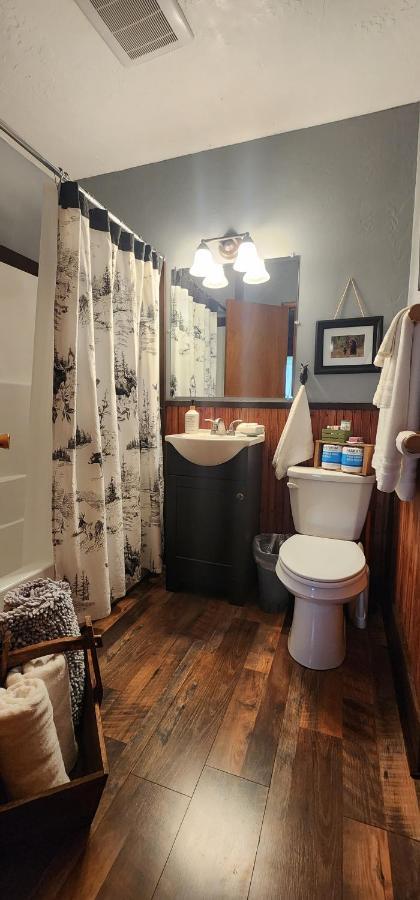 Bear Creek Ranch Bed & Breakfast Essex Экстерьер фото