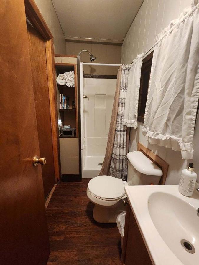 Bear Creek Ranch Bed & Breakfast Essex Экстерьер фото